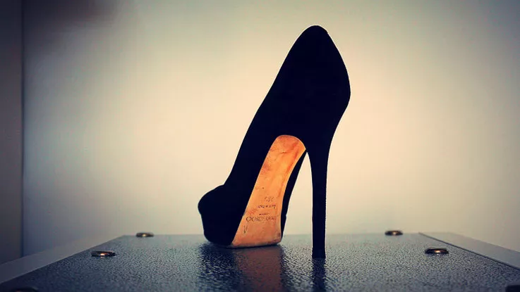 Damen High Heel - Jimmy Choo in samtigem schwarz