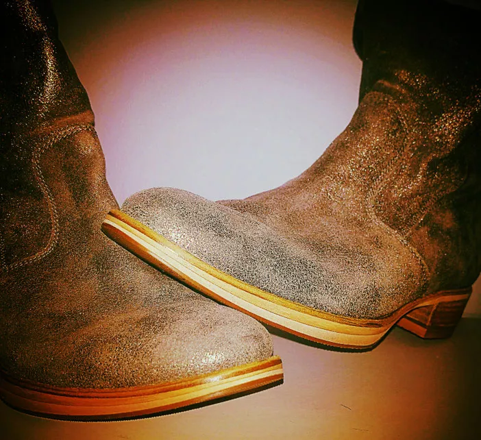 Edler Damenstiefel mit Ballenrolle und Absatzausgleich