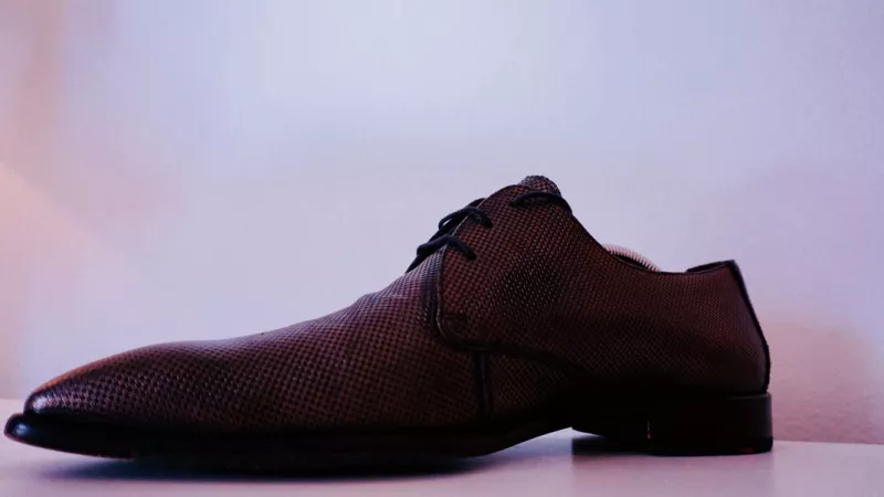 Herrenschuh `Carbon` mit Spiralschuhspanner